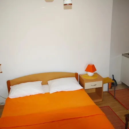 Elvira Gradac (Split-Dalmatia)