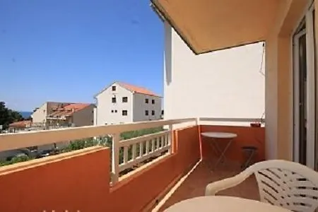 Elvira 3*
