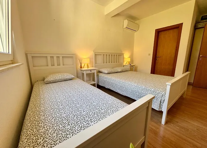 Elvira 3* غراداك